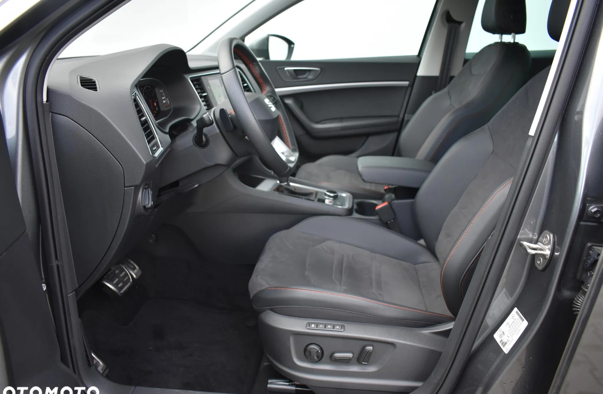 Seat Ateca cena 149900 przebieg: 9165, rok produkcji 2023 z Pruszków małe 301